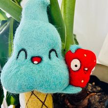 Mi proyecto del curso: Creación de un art toy: técnica de needle felting. Character Design, Arts, Crafts, To, Design, Fiber Arts, Needle Felting, and Textile Design project by Mariana Belda - 02.04.2024