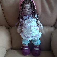 Mi proyecto del curso: Elaboración de muñecas amigurumi románticas. Arts, Crafts, To, Design, Fiber Arts, Crochet, Amigurumi, and Textile Design project by Mª Isabel García Pérez - 02.05.2024