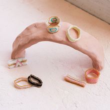 Mi proyecto del curso: Diseño de accesorios con cuentas: teje patrones elegantes. Accessor, Design, Arts, Crafts, Jewelr, Design, and Fiber Arts project by divanessarango - 02.06.2024
