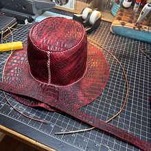 Hat. Projekt z dziedziny Craft użytkownika Scott Moulton - 07.02.2024