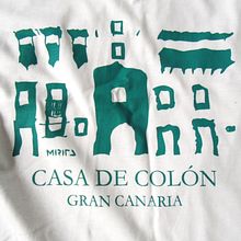 Diseño de camisetas para la Casa de Colón de Gran Canaria. Un proyecto de Ilustración tradicional, Diseño, Br e ing e Identidad de Miriam Godoy Pérez - 31.12.2019