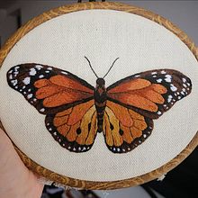 My project for course: Realistic Embroidery Techniques. Een project van Traditionele illustratie, Borduurwerk y Textielontwerp van agata.kosinskaa - 10.02.2024