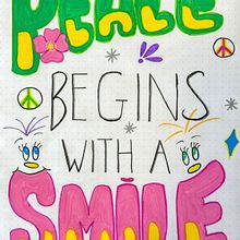 Mi proyecto del curso: Peace begins with a Smile  . % Claudia Russo Bernagozzi tarafından hazırlanan Harfler, Eskiz çizimi, Yaratıcılık, Çizim, El Yazısı, Ve Eskiz defteri projesi - 05.08.2024