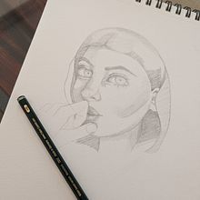 Mi proyecto del curso: Cuaderno de retratos a línea con grafito. Un proyecto de Bellas Artes, Bocetado, Dibujo, Dibujo de Retrato y Sketchbook de Elena - 12.02.2024
