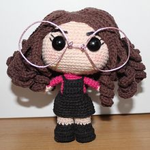 Mi proyecto del curso: Amigurumis: personas tejidas a crochet. Arts, Crafts, To, Design, Fiber Arts, Crochet, Amigurumi, and Textile Design project by claudia_garcia_3 - 02.08.2024