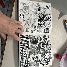 My project for course: Sketchbooking with Handmade Stamps. Un progetto di Illustrazione tradizionale, Pattern design, Stampa, Sketchbook e Incisione di Ginger Parkinson - 13.02.2024