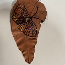 My project for course: Extraordinary Embroidery: Explore Alternative Organic Materials . Bordir, Dan Desain Tekstil proyek oleh rhondak57 - 02.16.2024