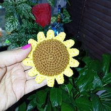 Mi proyecto del curso: Amigurumis: personas tejidas a crochet. Arts, Crafts, To, Design, Fiber Arts, Crochet, Amigurumi, and Textile Design project by johana perez velasquez - 02.16.2024