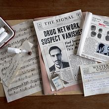 FUGITIVE | A Graphic Props Project . Seni, Kerajinan, Dan Desain Grafis proyek oleh sarahhawbaker - 02.16.2024