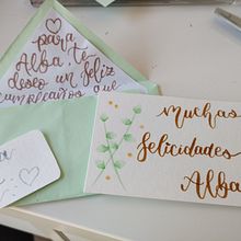 Mi proyecto del curso: Lettering en pequeño formato. Een project van Traditionele illustratie,  Belettering y  Hand lettering van Edurne De la fuente - 17.02.2024