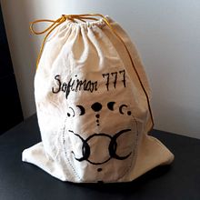 El amor son las amigas Ein Projekt aus dem Bereich Stickerei von Maria Elena Martin Bayona - 18.02.2024