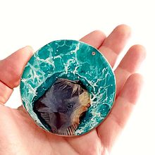 Miniature Wearable Paintings within Paintings. Un progetto di Belle arti, Artigianato e Pittura di rosemillerart - 20.02.2024