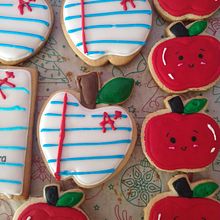 Mi proyecto del curso: Decoración de galletas con royal icing para principiantes. Design, Pintura, e DIY projeto de Viry Yrazoqui - 20.02.2024