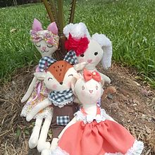Mi proyecto del curso: Muñecos de tela: diseño, costura y creación de contenido. Arts, Crafts, To, Design, Social Media, Mobile Photograph, Product Photograph, Sewing, Instagram Photograph, Patternmaking, and Dressmaking project by lucesitafernandez_1987 - 02.16.2024