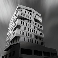 Mon projet du cours : Techniques de postproduction pour photographie architecturale. Photograph, Architecture, Photo Retouching, Digital Photograph, Fine-Art Photograph, Outdoor Photograph, and Architectural Photograph project by effanus500 - 02.22.2024