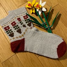 My project for course: Introduction to Colorwork Sock Knitting. Projekt z dziedziny Projektowanie dodatków, Projektowanie mod,  Tkactwo, Dziewiarstwo Ręczne, Wzornictwo tekst i liów użytkownika Magda - 22.01.2024
