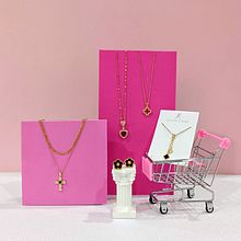 Mi proyecto del curso: Set design profesional para fotografía de producto. Projekt z dziedziny  Manager art, st, czn, Scenografia, Kreat, wność, Fotografia produktowa, Fotografia stud i jna użytkownika Jocelyne Abrego - 06.03.2024