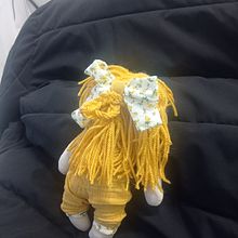 Mi proyecto del curso: Muñecos de tela: diseño, costura y creación de contenido. Un progetto di Artigianato, Design di giocattoli, Social media, Fotografia con smartphone, Fotografia di prodotti, Cucito, Fotografia per Instagram, Modellistica e confezione sartoriale di Aida Fernández Lago - 02.03.2024