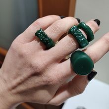 Meu projeto do curso: Técnicas de modelagem em cera para o design de joias. Accessor, Design, Arts, Crafts, Jewelr, Design, and Fashion Design project by Martina Gonzales Reyero - 03.01.2024