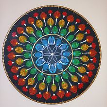 Mandalas MDF. Arts, Crafts, Fine Arts, Painting, and Lettering project by Elka F Leonel - 03.04.2024