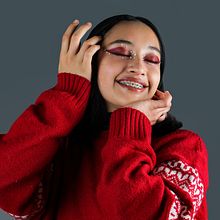 Toque navideño. Photograph, Portrait Photograph, Fashion Photograph, and Studio Photograph project by Fanny Muñoz - 11.04.2022