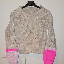 Il mio progetto del corso: Uncinetto: crea indumenti con un solo ferro. Un progetto di Fashion design, Fiber Art, DIY, Uncinetto e Textile Design di dibernardoanna - 09.03.2024