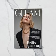 Revista Gleam. Design, Design editorial, e Design gráfico projeto de teresasuarez19 - 10.03.2024