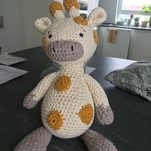 Mein Abschlussprojekt für den Kurs: Amigurumi-Tiere häkeln für Anfänger. Arts, Crafts, To, Design, Crochet, Amigurumi, and Textile Design project by Jutta Weiß - 03.12.2024