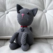 Mi proyecto del curso: Amigurumi: creación de personajes con ganchillo. Arts, Crafts, To, Design, Fiber Arts, Crochet, Amigurumi, and Textile Design project by Monica Gomez - 03.18.2024