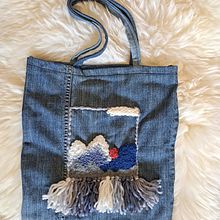 Embroidered Tapestry Landscape on Denim Bag. Embroider, Decoration, and Textile Design project by Vesna Vidmar - 03.21.2024