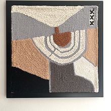 End project punch needle course Rose Pearlman: “Inner circle”. Accessor, Design, Arts, Crafts, Embroider, Decoration, Punch Needle, and Textile Design project by pmstork - 03.24.2024