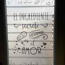 empavonado - one way vision. Un proyecto de Diseño y Publicidad de Constanza Camila Constanzo Vásquez - 23.03.2024