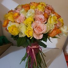 My project for course: Floral Arrangement Design with Seasonal Blooms. Interior Design, L, scape Architecture, Decoration, DIY, Floral, and Plant Design project by Lucy Baritis - 03.26.2024