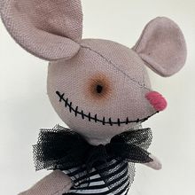 Mi proyecto del curso: Diseño y  confección de peluches. Een project van Ontwerp van personages, Craft, Speelgoedontwerp, Naaiwerk y Patroonontwerp en kleermakerij van Alicia Durántula - 23.03.2024