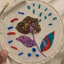 My project for course: Creative Embroidery: The Stitch Revolution Ein Projekt aus dem Bereich Kreativität, Stickerei und Textildesign von Tainara Waite - 04.04.2024