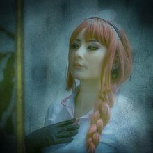 Mi proyecto del curso: Retrato conceptual dark. Photograph, Portrait Photograph, Photographic Lighting, and Fine-Art Photograph project by Carlos Alberto Escudero Pérez. - 04.08.2024