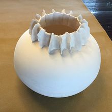 Paperclay vase. Un proyecto de Bellas Artes de mi_nouche - 09.04.2024