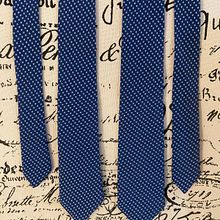 My project for course: Making a Tie: Tailoring Techniques for Beginners. Een project van  Modeontwerp van Chelsea Lefaivre - 14.04.2024