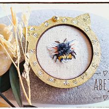 Mi proyecto del curso: Bordado en miniatura: crea joyas textiles. Un progetto di Design di gioielli, Ricamo e Textile Design di Cristina P. S. - 14.03.2024