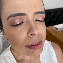 Meu projeto do curso: Introdução a técnicas de maquiagem profissional. Un proyecto de Cine, vídeo, televisión, Dirección de arte, Diseño de moda y Fotografía de moda de Dayane Moretto - 02.03.2024