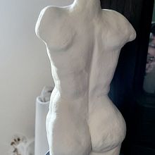 Mein Abschlussprojekt für den Kurs: Lehmkurs: Figuren modellieren Ein Projekt aus dem Bereich H, werk, Bildende Künste, Dekoration von Innenräumen, Keramik, DIY und Anatomische Zeichnung von nanapresley - 14.04.2024