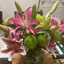 My project for course: Table Styling with Flowers. Un progetto di Interior Design, Interior Design, DIY e Design floreale e vegetale di Claudia Lemus - 22.04.2024