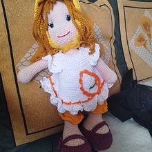 Mi proyecto del curso: Elaboración de muñecas amigurumi románticas. Artesanato, Design de brinquedos, Tecido, Crochê, e Amigurumi projeto de Rita Juárez - 22.04.2024