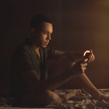 Um Dia Qualquer - Sobre(meu)viver. Un proyecto de Fotografía, Post-producción fotográfica		, Retoque fotográfico, Fotografía de retrato, Fotografía de estudio, Fotografía artística, Fotomontaje y Autorretrato Fotográfico de Jonathan Henrique - 22.04.2024