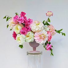 Il mio progetto del corso: Decorazione floreale: composizioni allegre e colorate. Floral, and Plant Design project by luce.raggio.76 - 04.26.2024