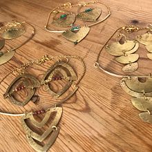 Nature's Symphony: ORSÓ Creations' Unique Journey in Crafting Elegant Jewelry, Embracing Individuality, and Celebrating the Art of Self-Expression. Accessor, Design, Arts, Crafts, Jewelr, and Design project by Orsolya Bustya - 05.05.2024