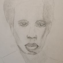 Il mio progetto del corso: Ritratto realistico a matita: luci, ombre e proporzioni. Traditional illustration, Fine Arts, Sketching, Pencil Drawing, Drawing, Portrait Drawing, Realistic Drawing, Artistic Drawing, and Figure Drawing project by serianna74 - 05.06.2024