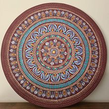 Mandalas em pontilhismo . Arts, and Crafts project by Patrícia Cornejo - 05.08.2024