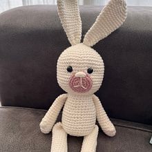 Mi proyecto del curso: Amigurumis de animales con crochet. Un progetto di Design di giocattoli, Fiber Art, DIY, Uncinetto, Amigurumi e Textile Design di Cristina Petrus - 09.05.2024