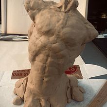 My project for course: Modeling Torsos with Clay. Un proyecto de Bellas Artes y Escultura de willie jimenez - 11.05.2024